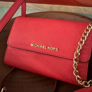 Michael Kors- crossbody wallet- like new!